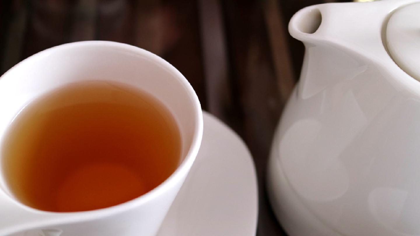 Da vovó até o netinho: todos podem tomar chá de erva-doce