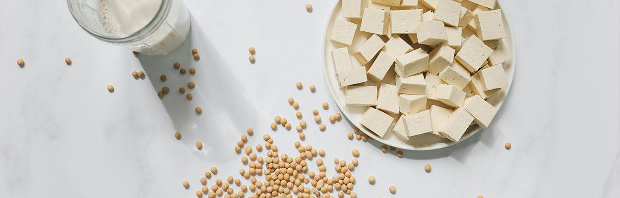 Vitaminas para anemias: tofu e leite